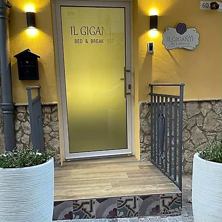 Il Gigante Bed & Breakfast 4*